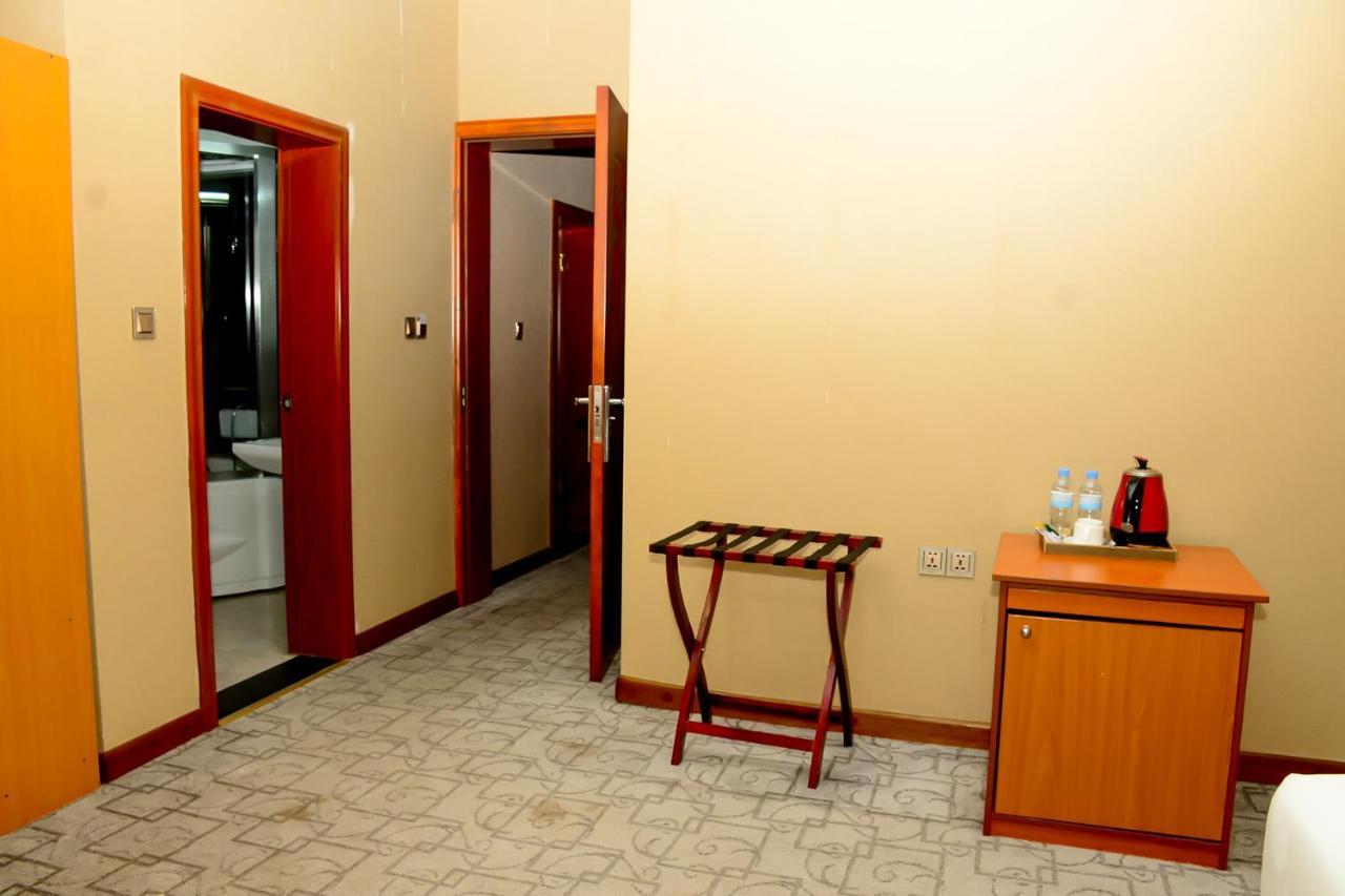 Kim Hotel Kigali Exterior foto